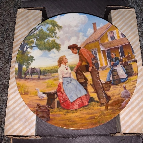 Vintage China Plates - Picture 2 of 5